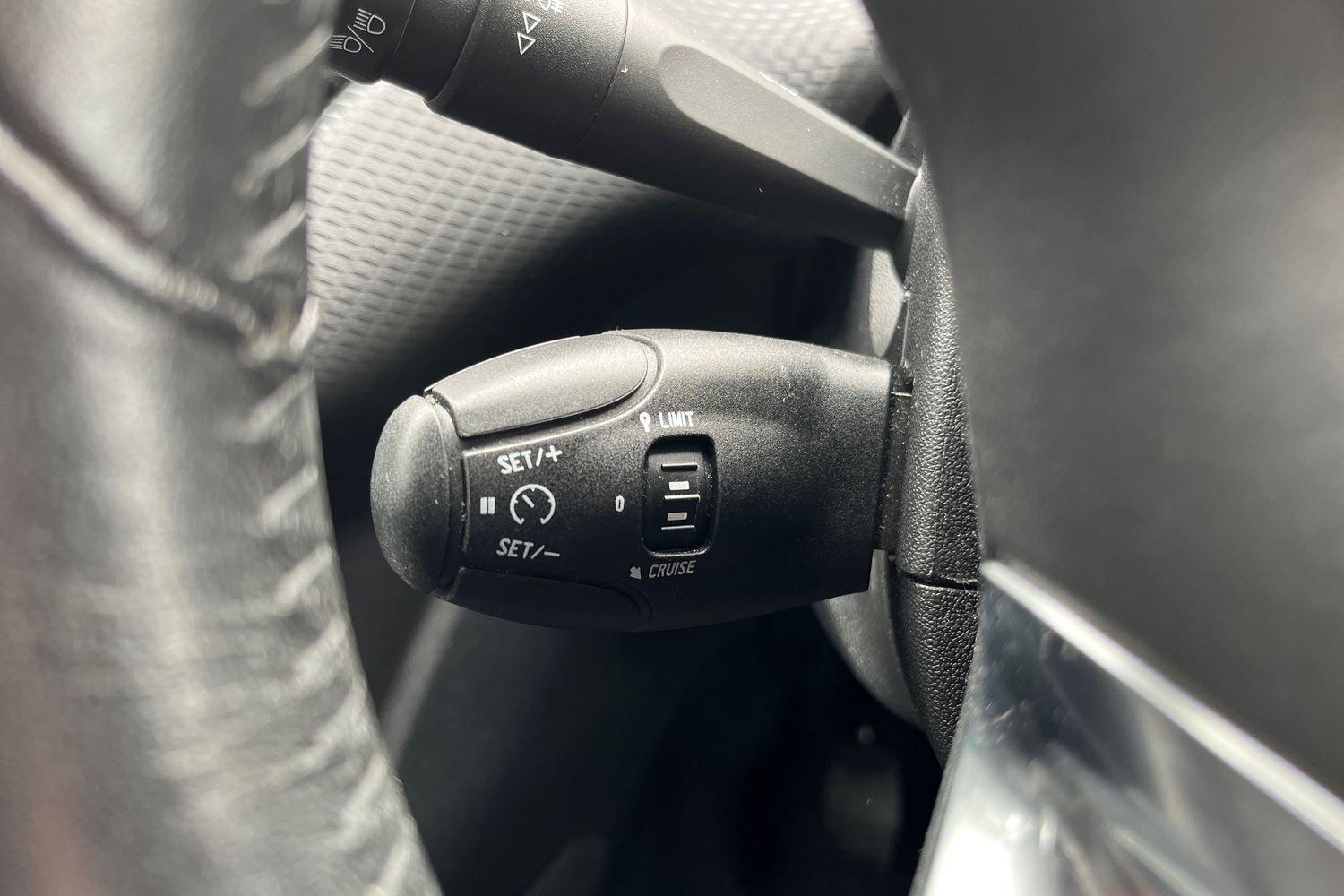 Peugeot 208 Photo 29