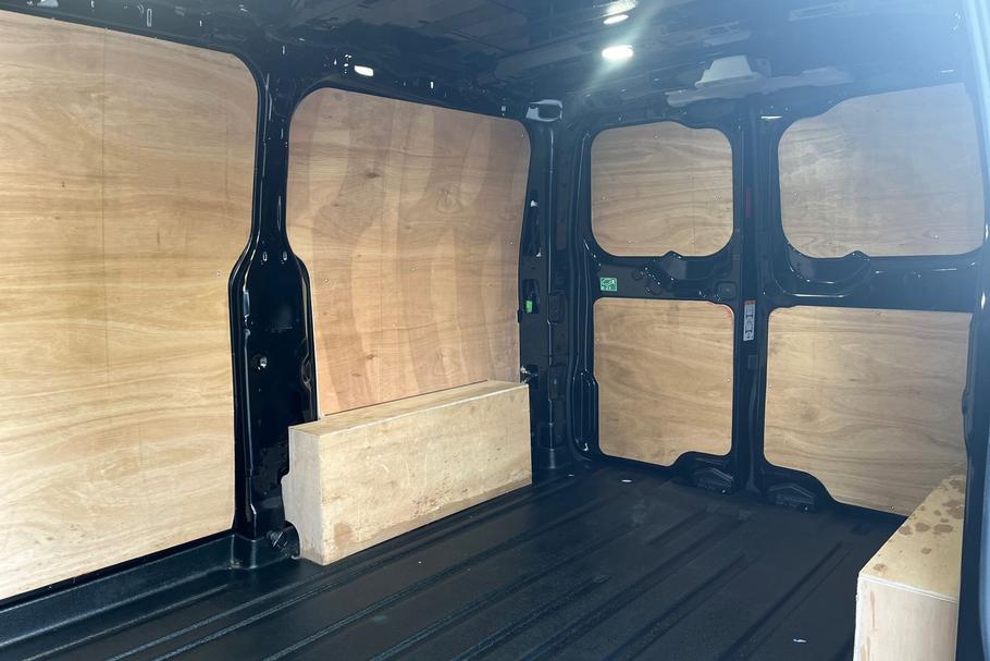 Used Ford TRANSIT CUSTOM FG75ELX 4
