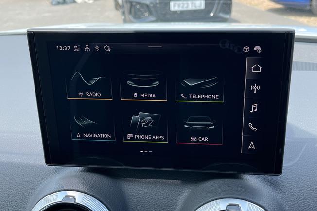 AUDI Q2 Photo 13