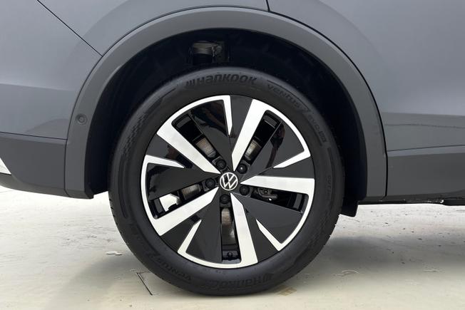 VOLKSWAGEN Tiguan Photo 5