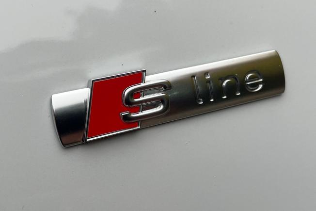 AUDI Q2 Photo 26