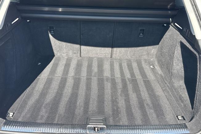 AUDI A4 Avant Photo 12