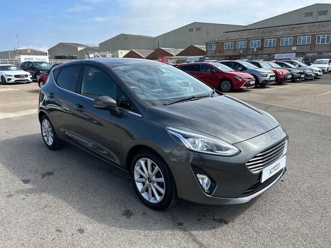 FORD Fiesta Photo 21