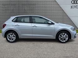 VOLKSWAGEN Polo Photo 4