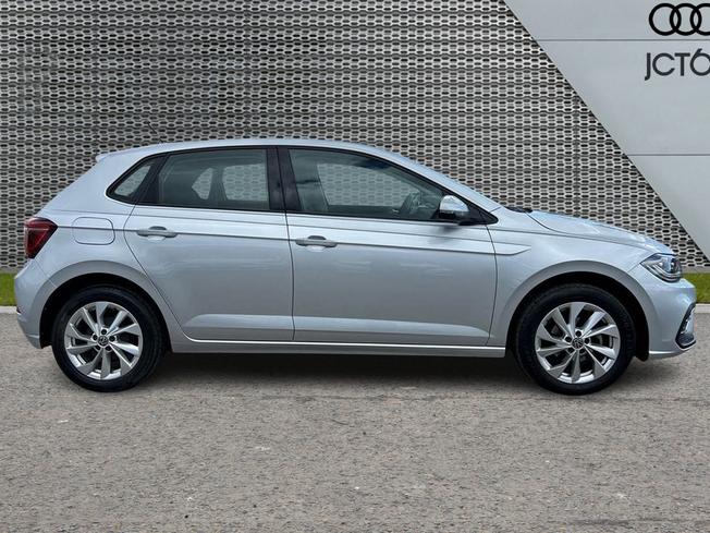 VOLKSWAGEN Polo Photo 4