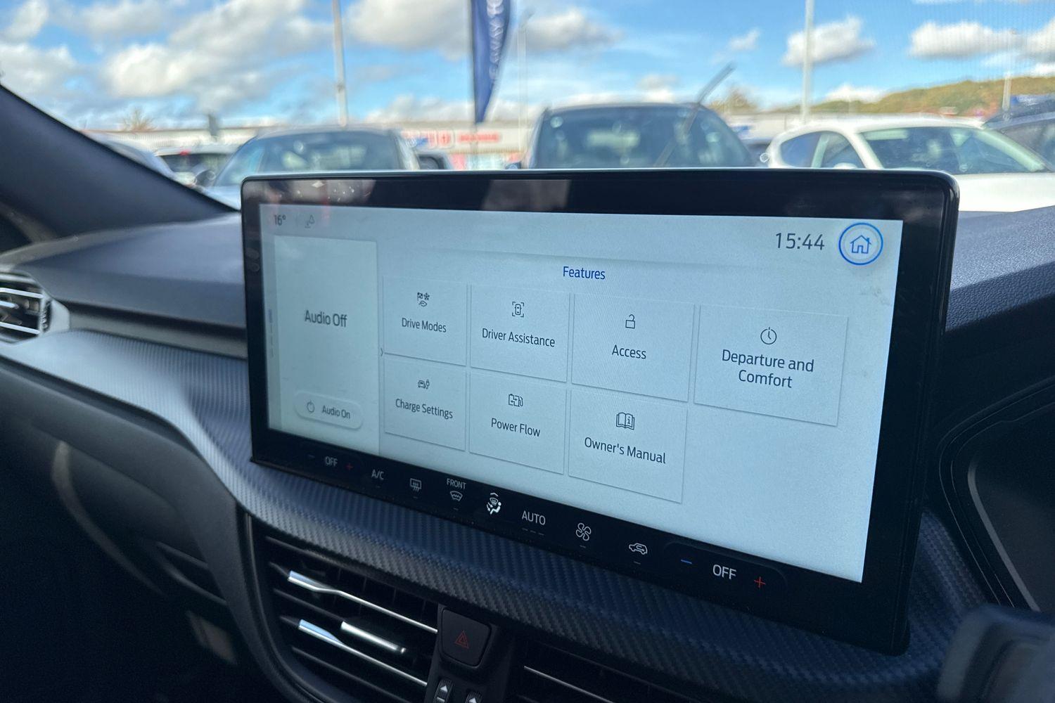 Ford KUGA Photo 25