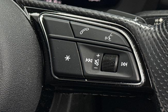 AUDI S3 Photo 17