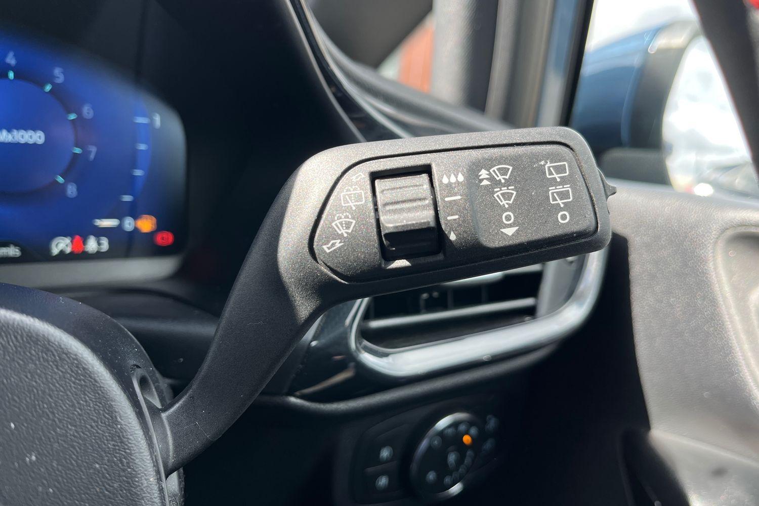Ford Fiesta Photo 14
