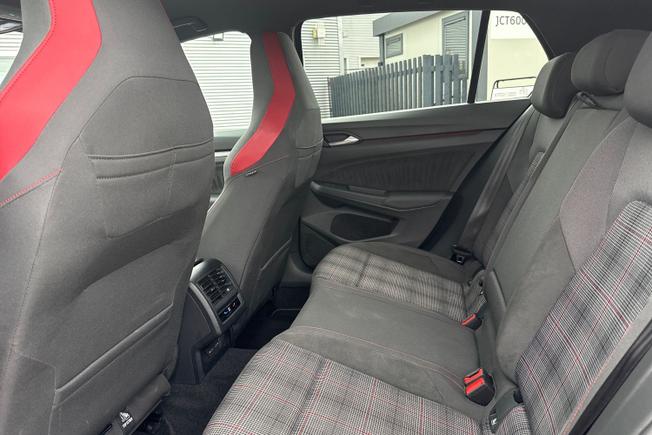 VOLKSWAGEN Golf Photo 41