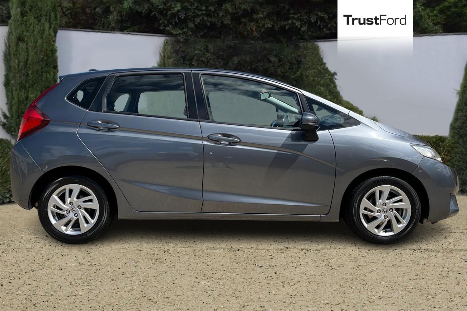 Honda Jazz Photo 2