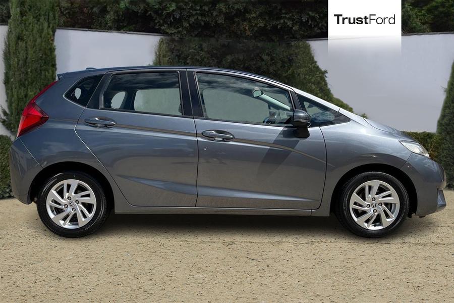 Honda Jazz Photo autoimg-c7dd273cca590027e6e3147557d6990a02e94031.jpg