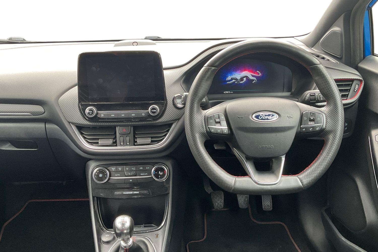 Ford PUMA Photo 10