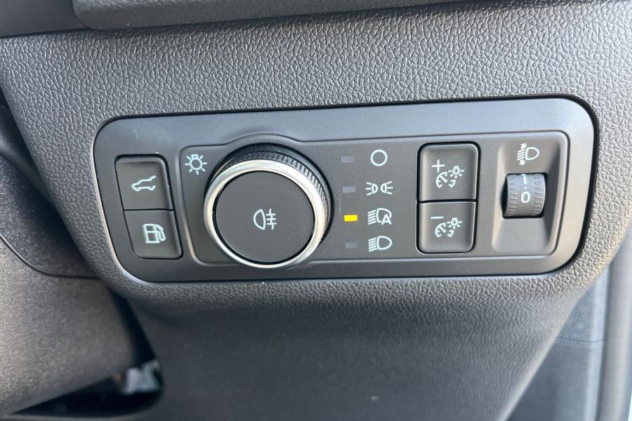 Ford Kuga Photo autoimg-c7e4a9c107383cbbd8b68bbcaac216a9a3a65aa5.jpg