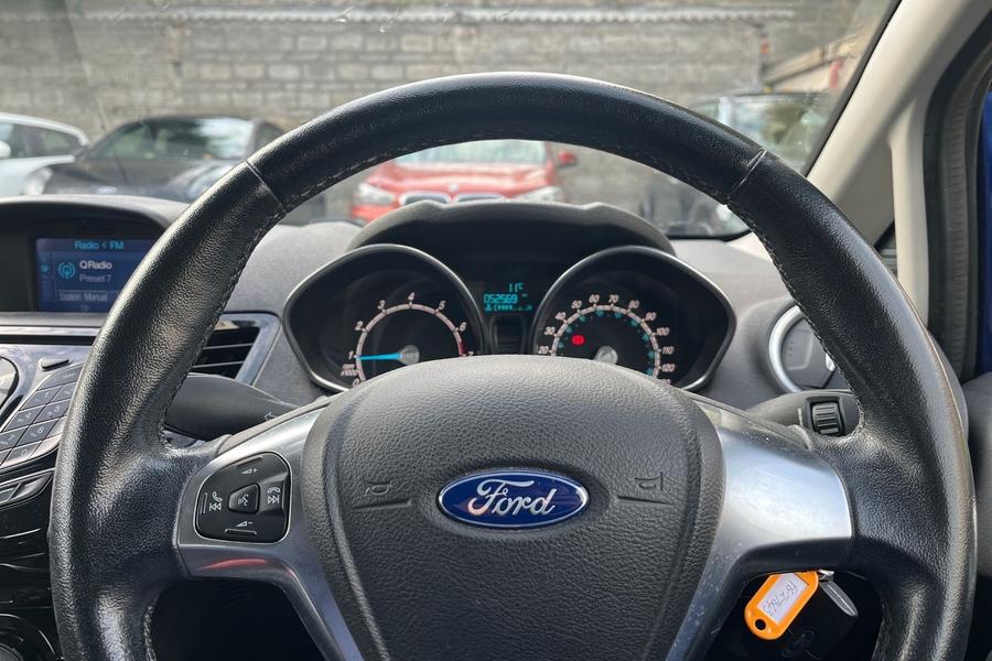 Ford FIESTA Photo autoimg-c7ebfd50ea1ce662b1e71d78aa25d05e3345f8c0.jpg