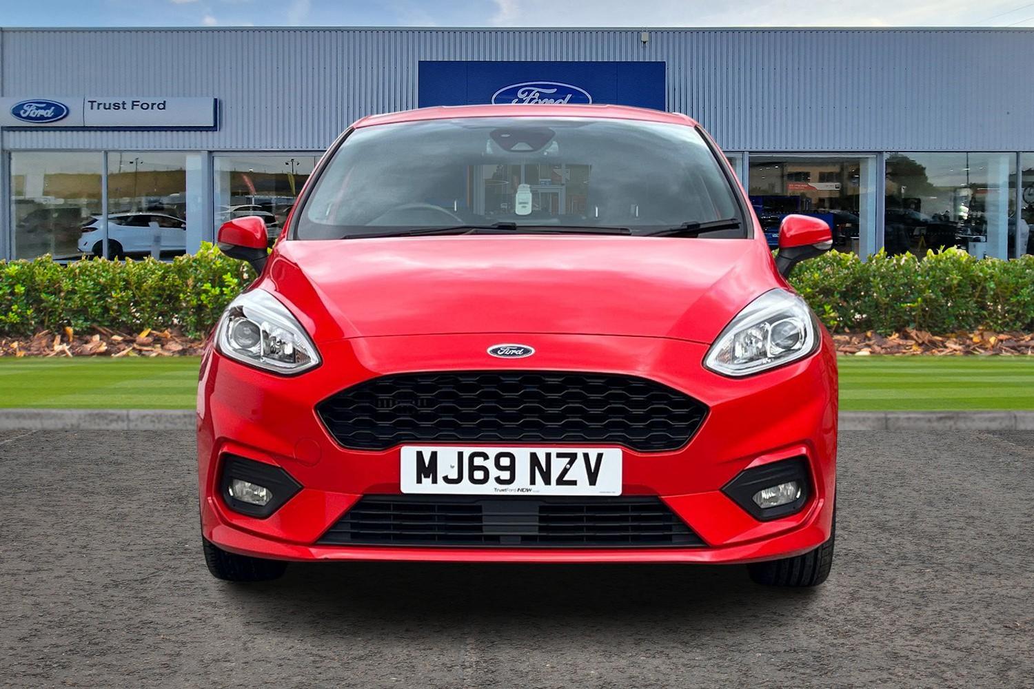 Ford Fiesta Photo 5