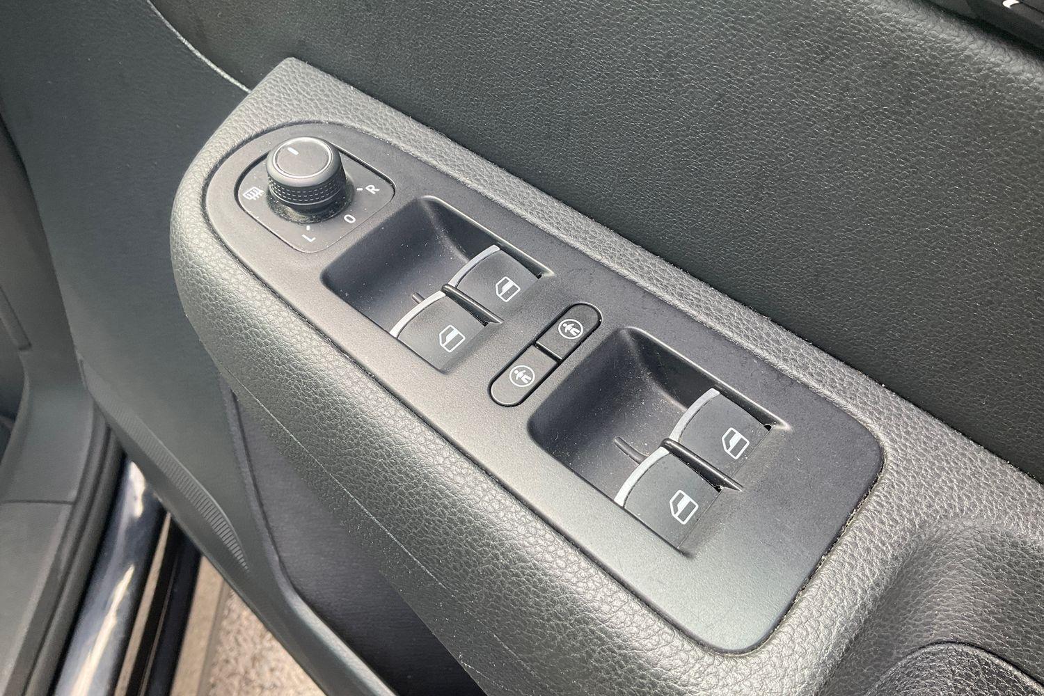 Volkswagen SHARAN Photo 15
