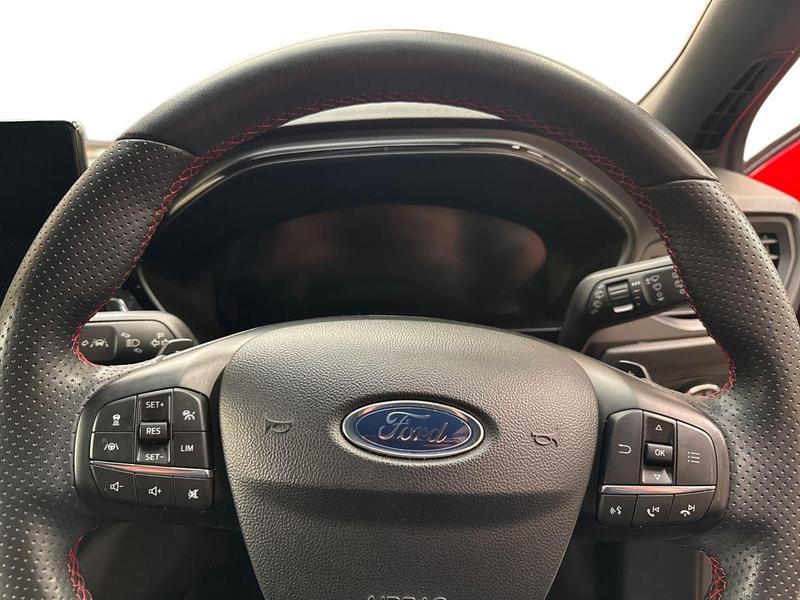 Used Ford Focus GN72OWG 14