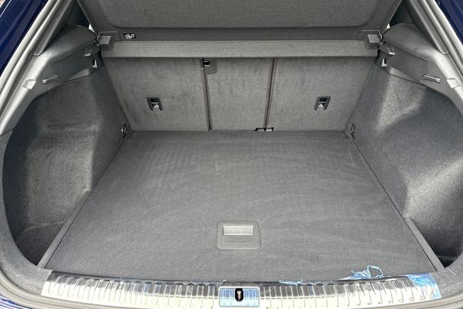 AUDI Q3 Photo 12