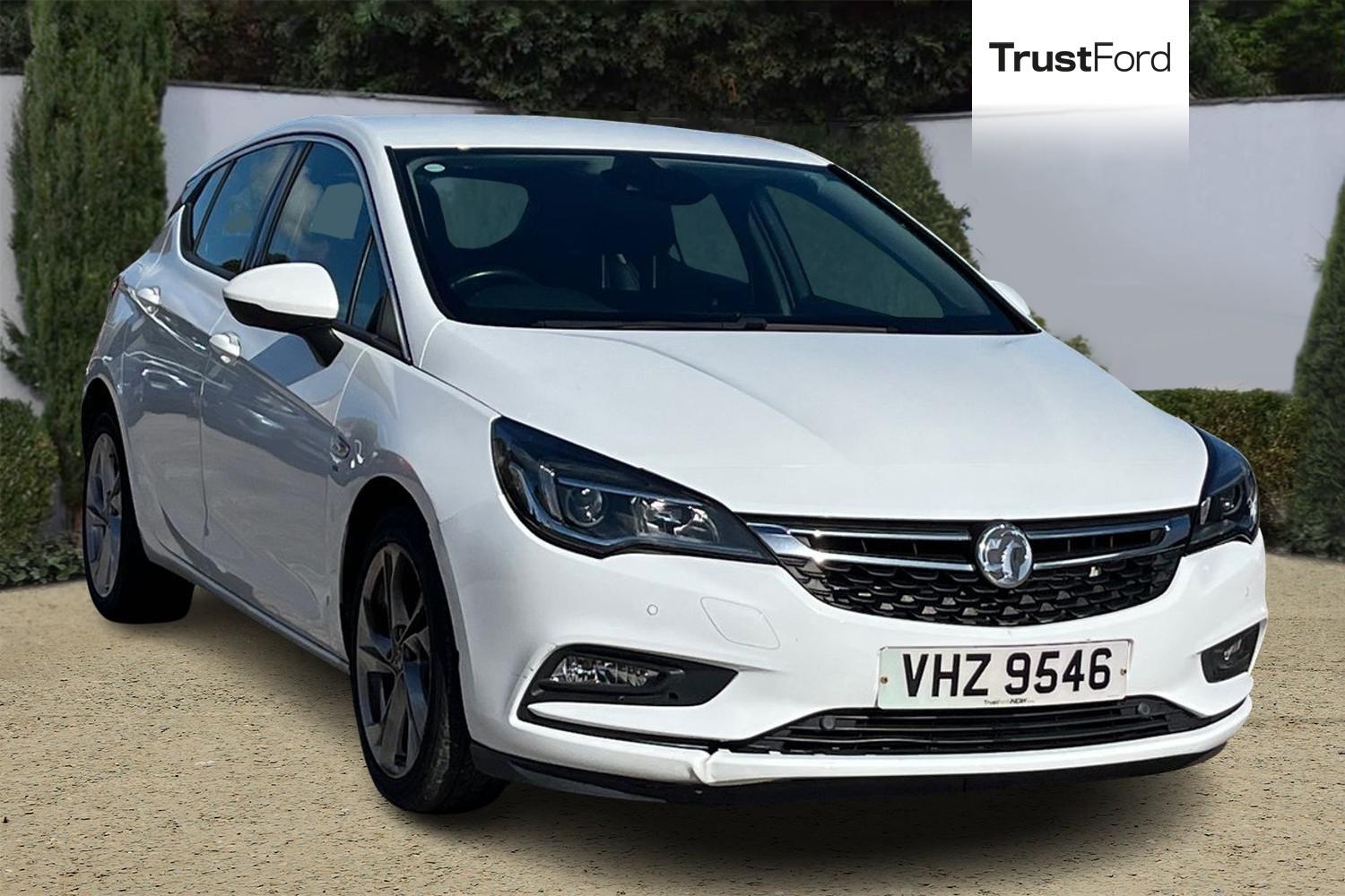 Vauxhall ASTRA Photo 0