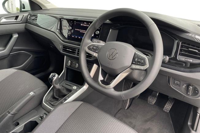 VOLKSWAGEN Taigo Photo 6