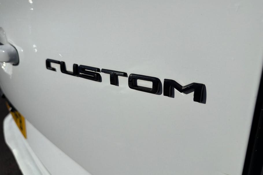 Used Ford TRANSIT CUSTOM LJ24HPB 19