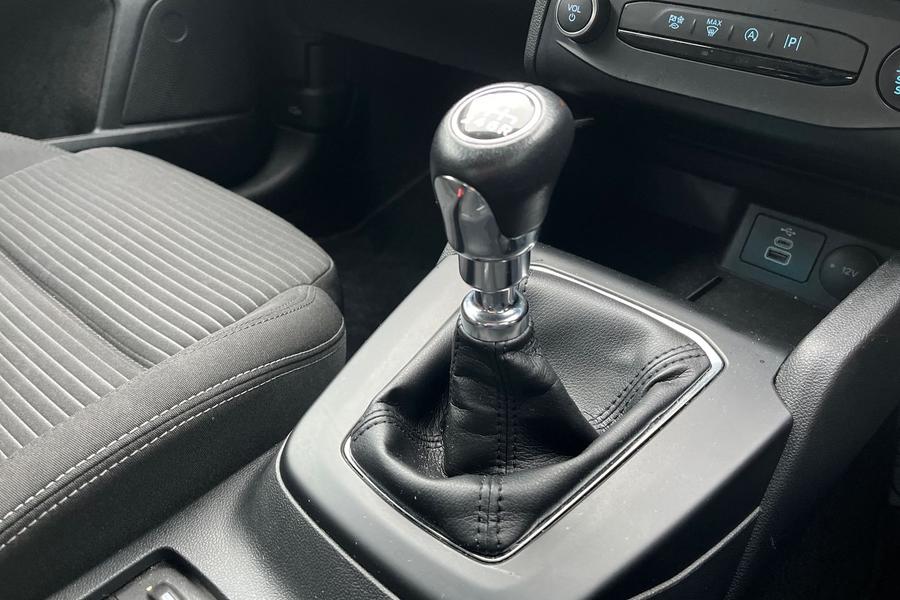 Ford Focus Photo autoimg-c802e9be8e97a16e3b4a8bf65dedee7df3d97704.jpg