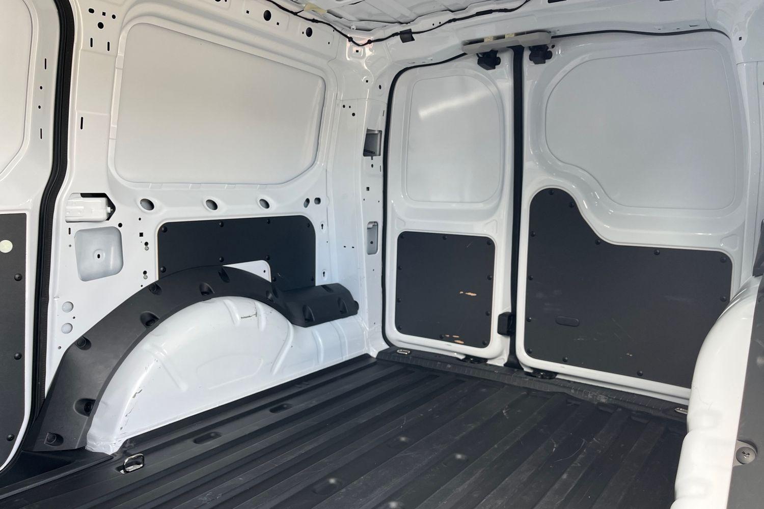 Ford TRANSIT CONNECT Photo 4