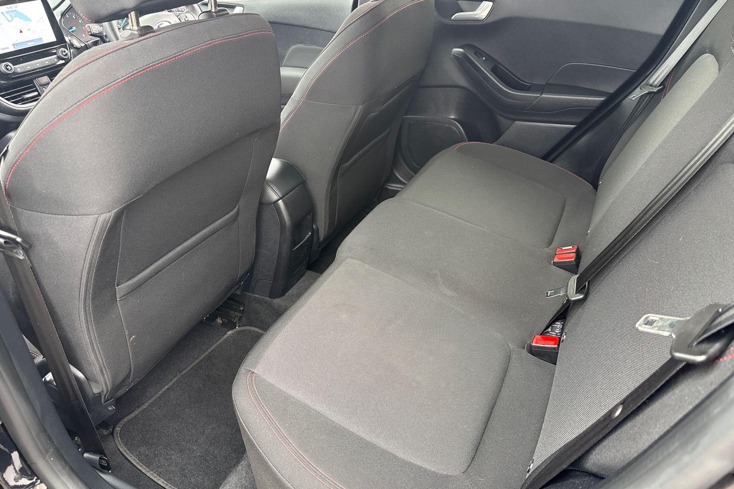 Ford FIESTA Photo 37