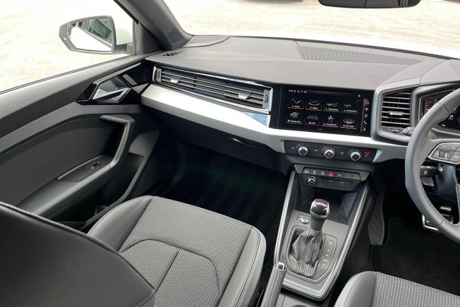 AUDI A1 Photo 37