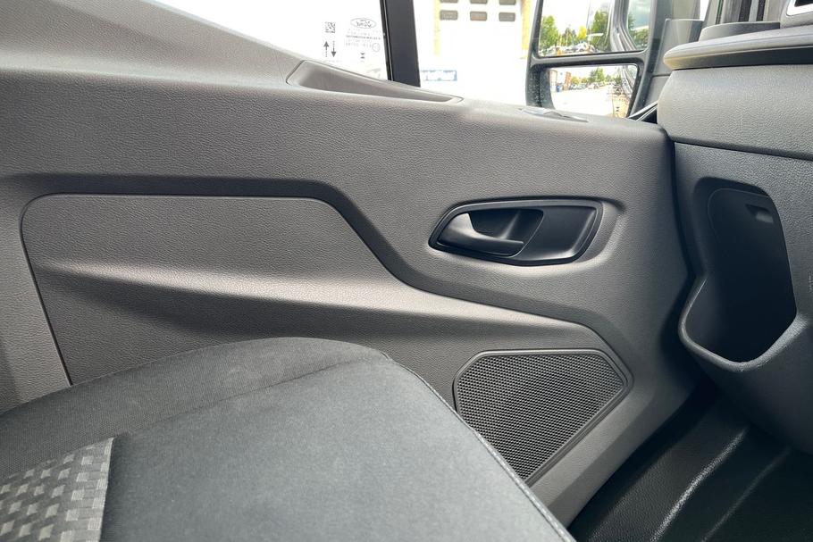 Used Ford Transit MF25ZRE 29