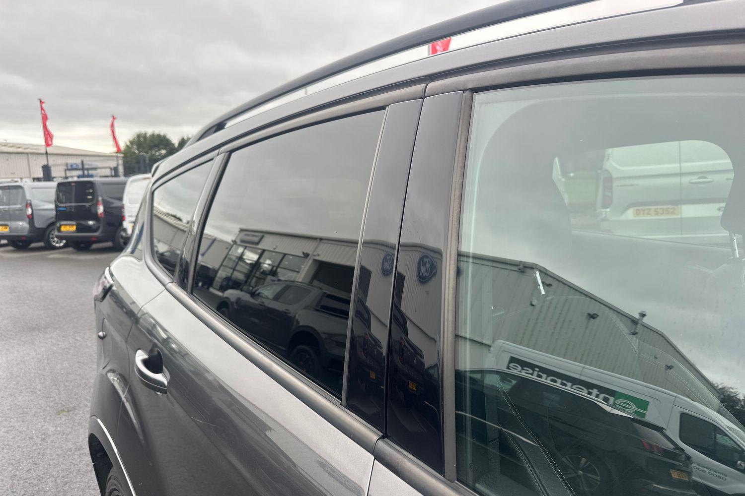 Ford KUGA Photo 22