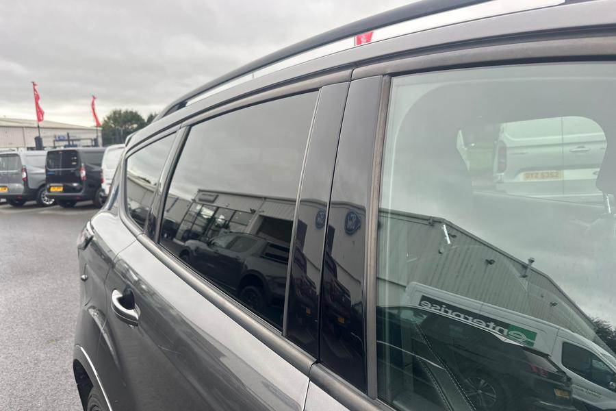 Ford KUGA Photo autoimg-c815bec89377a8650a5a5b9b73321114d6fce597.jpg