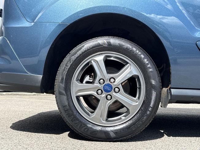 FORD Transit Connect Photo 5