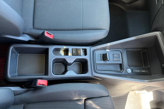 VOLKSWAGEN Caddy Photo 43