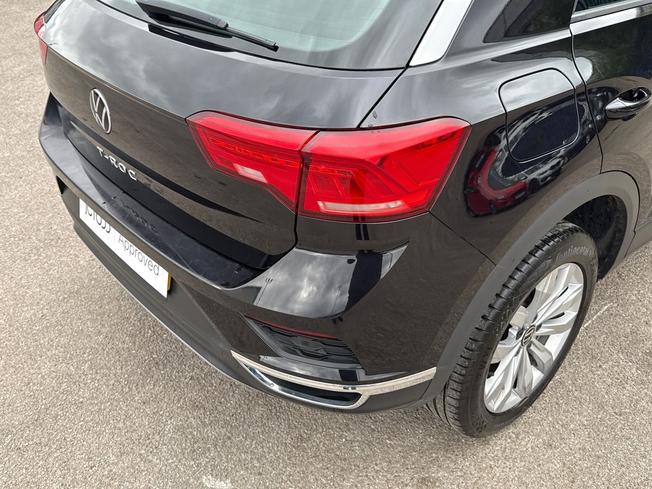 VOLKSWAGEN T-Roc Photo 22