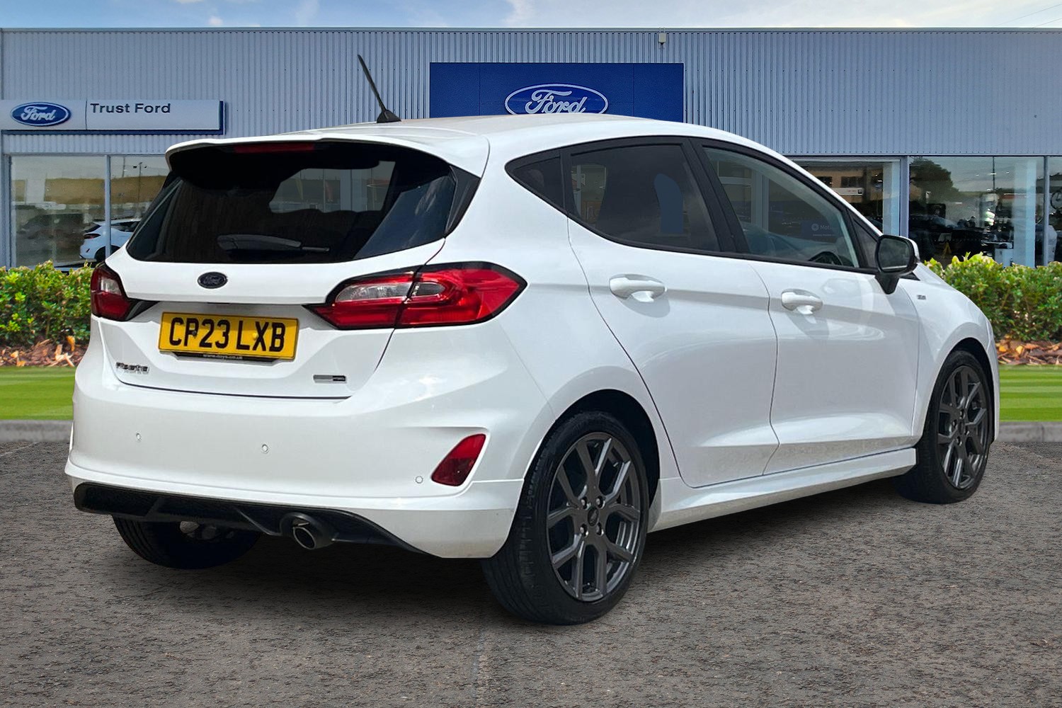 Ford FIESTA Photo 3