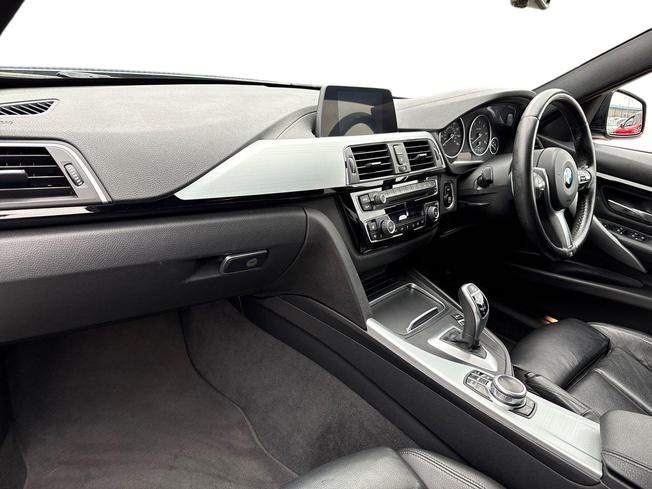 BMW 3 Series Photo 2