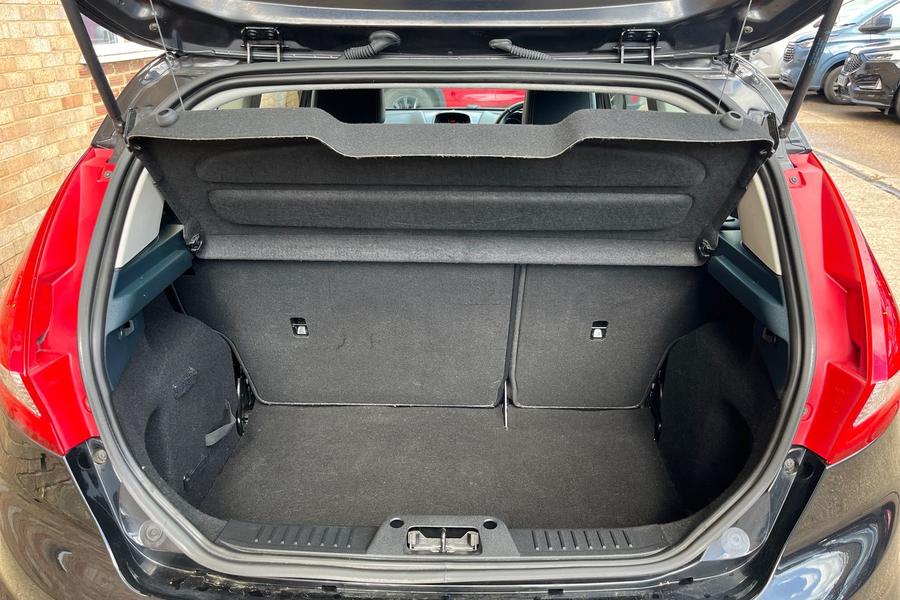 FORD FIESTA Photo autoimg-c82184d337b4362a1faef274dc4a12de01544326.jpg