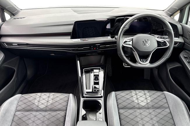 VOLKSWAGEN Golf Photo 10