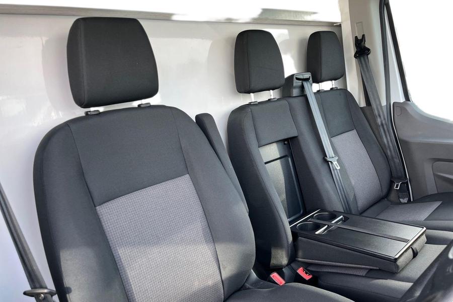 Ford TRANSIT Photo autoimg-c821dd1436a74273fc8fd1d2cb9ec5b92866cc82.jpg