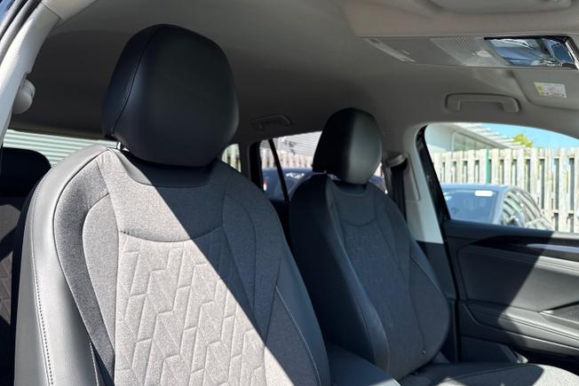 VOLKSWAGEN Tiguan Photo 27