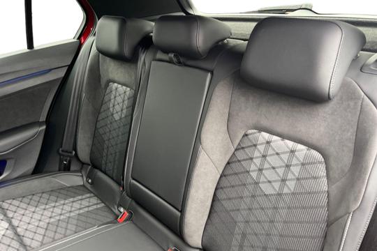 Volkswagen Golf Photo autoimg-c8290255f201346ffc5a008bec6c2afc7ee3ad98.jpg