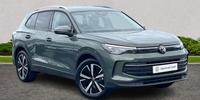 Volkswagen Tiguan Photo 0