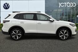 VOLKSWAGEN Tiguan Photo 4