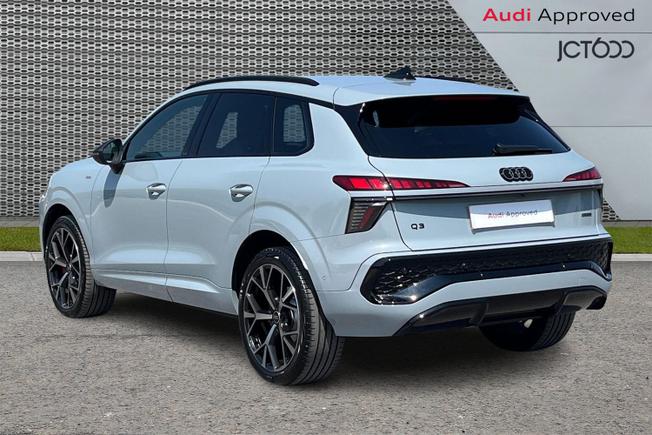 AUDI Q3 Photo 3
