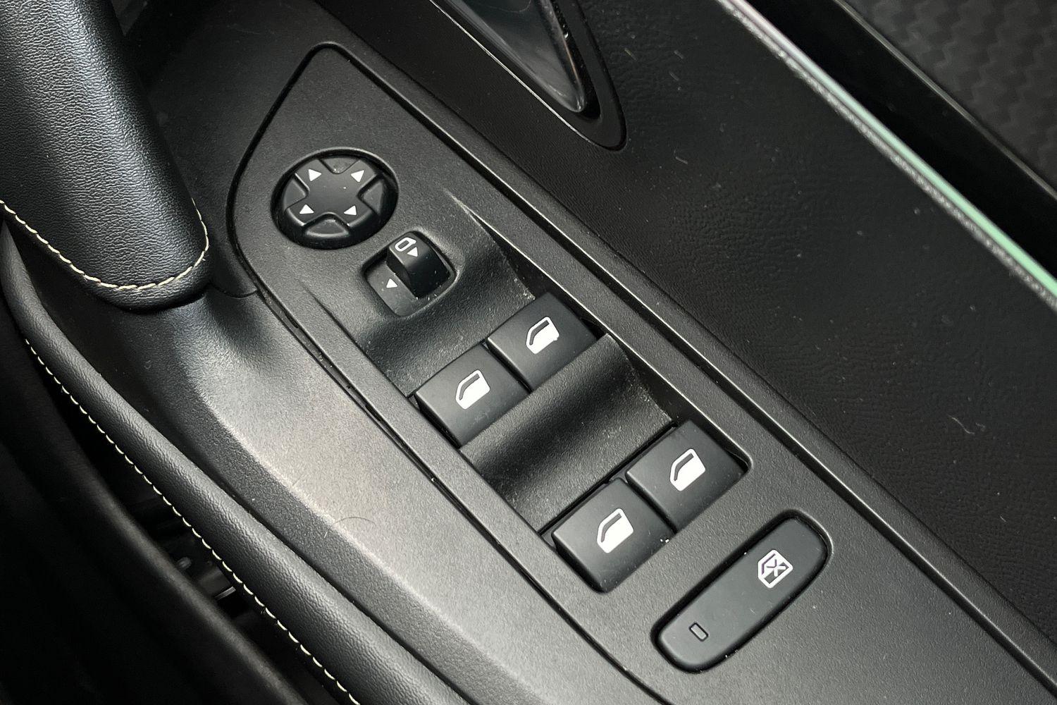 Peugeot 2008 Photo 15
