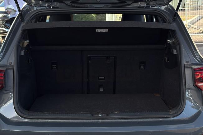VOLKSWAGEN Golf Photo 12