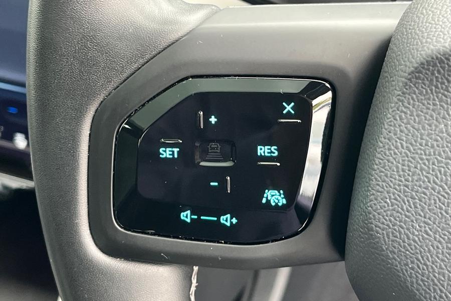Ford Explorer Photo autoimg-c83d2a997cf01cfc2a22eb26b81e68ec7a49f496.jpg