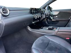 MERCEDES-BENZ A Class Photo 2