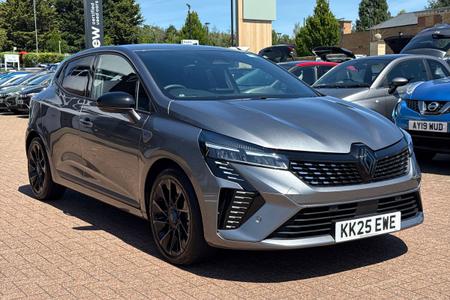 2025 RENAULT CLIO HATCHBACK ESPRIT ALPINE 3,989 MILES AUTOMATIC 2025 KK25EWE ONLY 18,495 FINANCE 303.44... photo